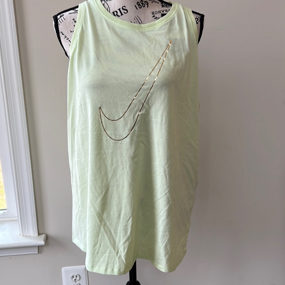 NWT Nike Dri-Fit Performance Tank Top